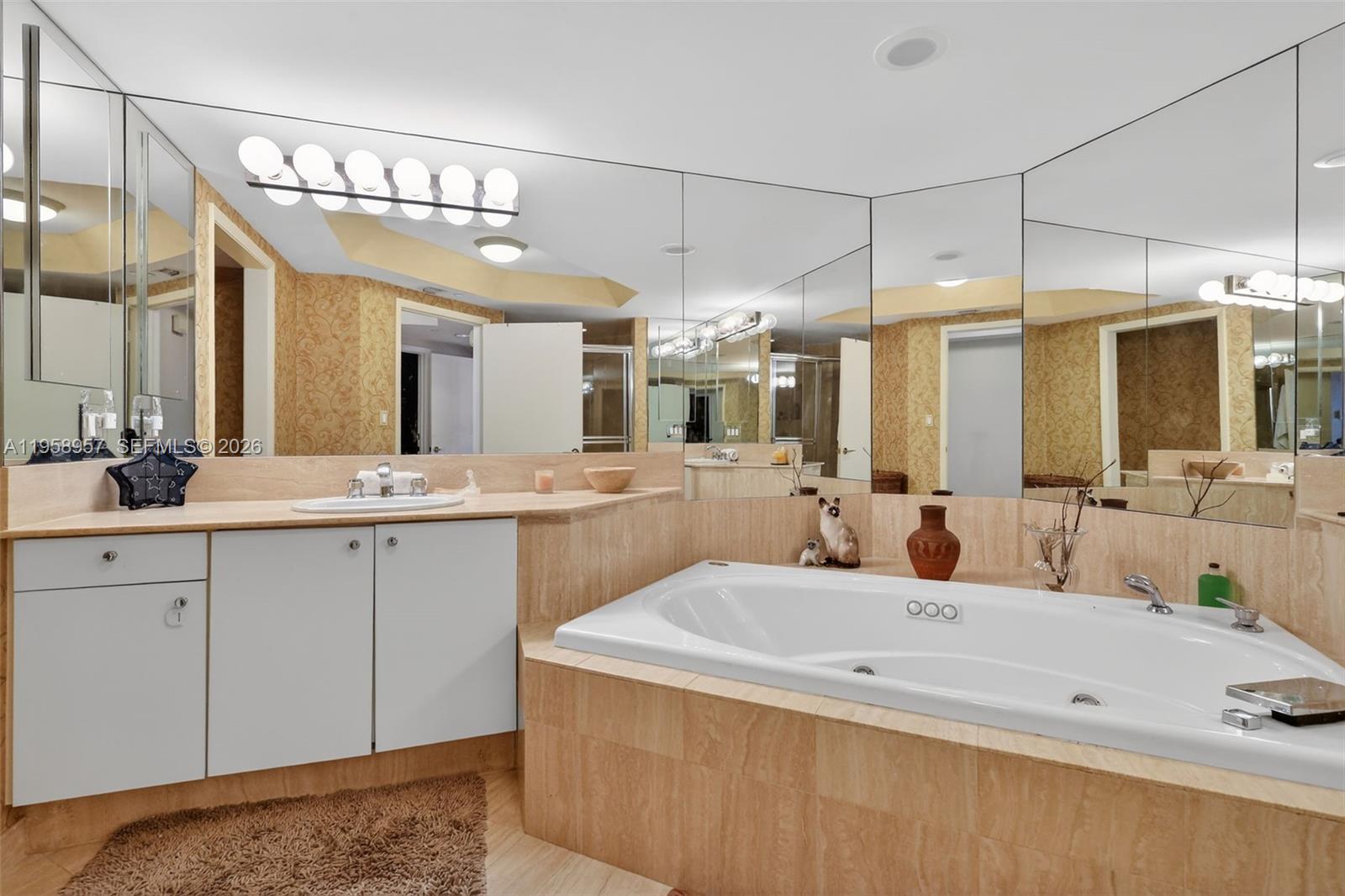 7000 ISL BLVD WILLIAMS IS - Residential