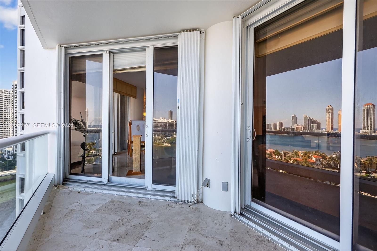 7000 ISL BLVD WILLIAMS IS - Residential