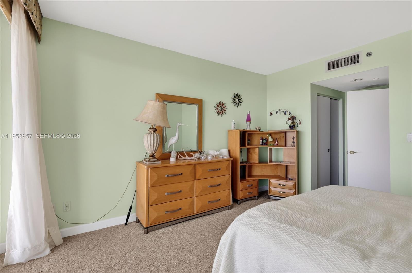 7000 ISL BLVD WILLIAMS IS - Residential