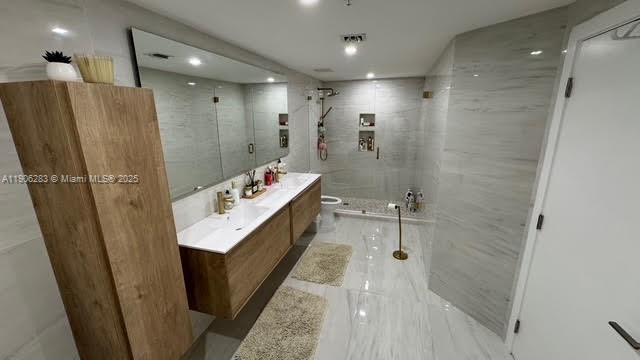 EASTSIDE AT AVENTURA COND - Residential Lease