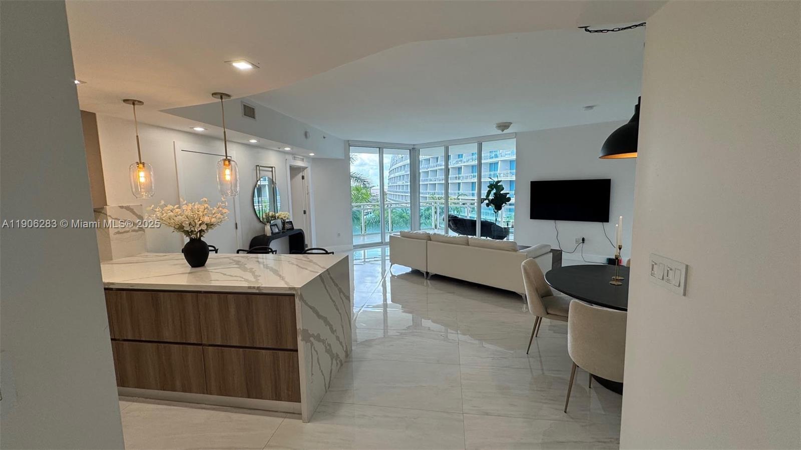 EASTSIDE AT AVENTURA COND - Residential Lease