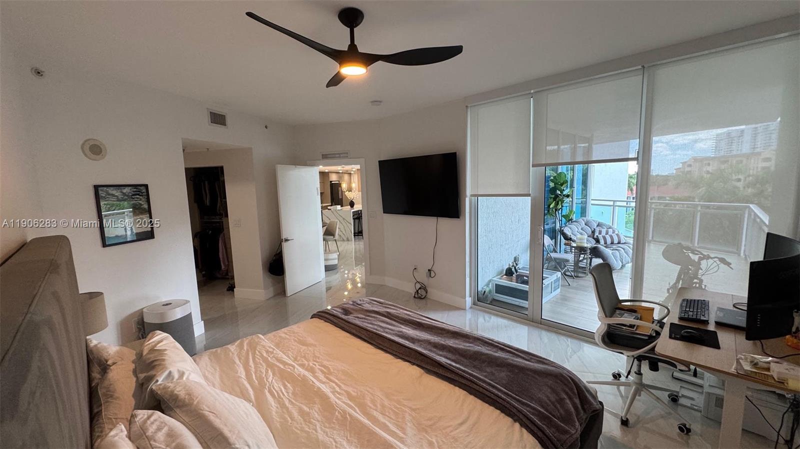 EASTSIDE AT AVENTURA COND - Residential Lease