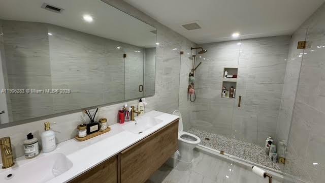 EASTSIDE AT AVENTURA COND - Residential Lease