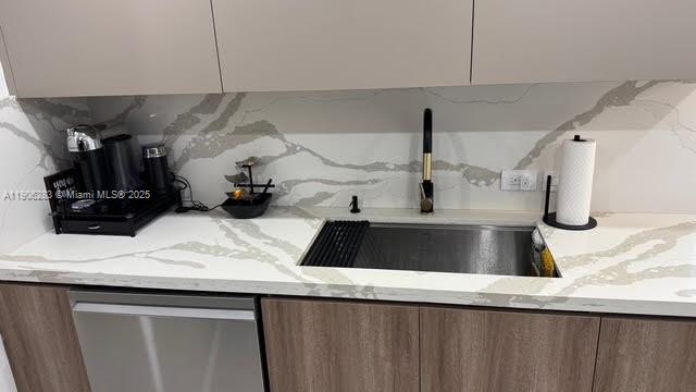 EASTSIDE AT AVENTURA COND - Residential Lease