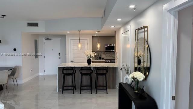 EASTSIDE AT AVENTURA COND - Residential Lease