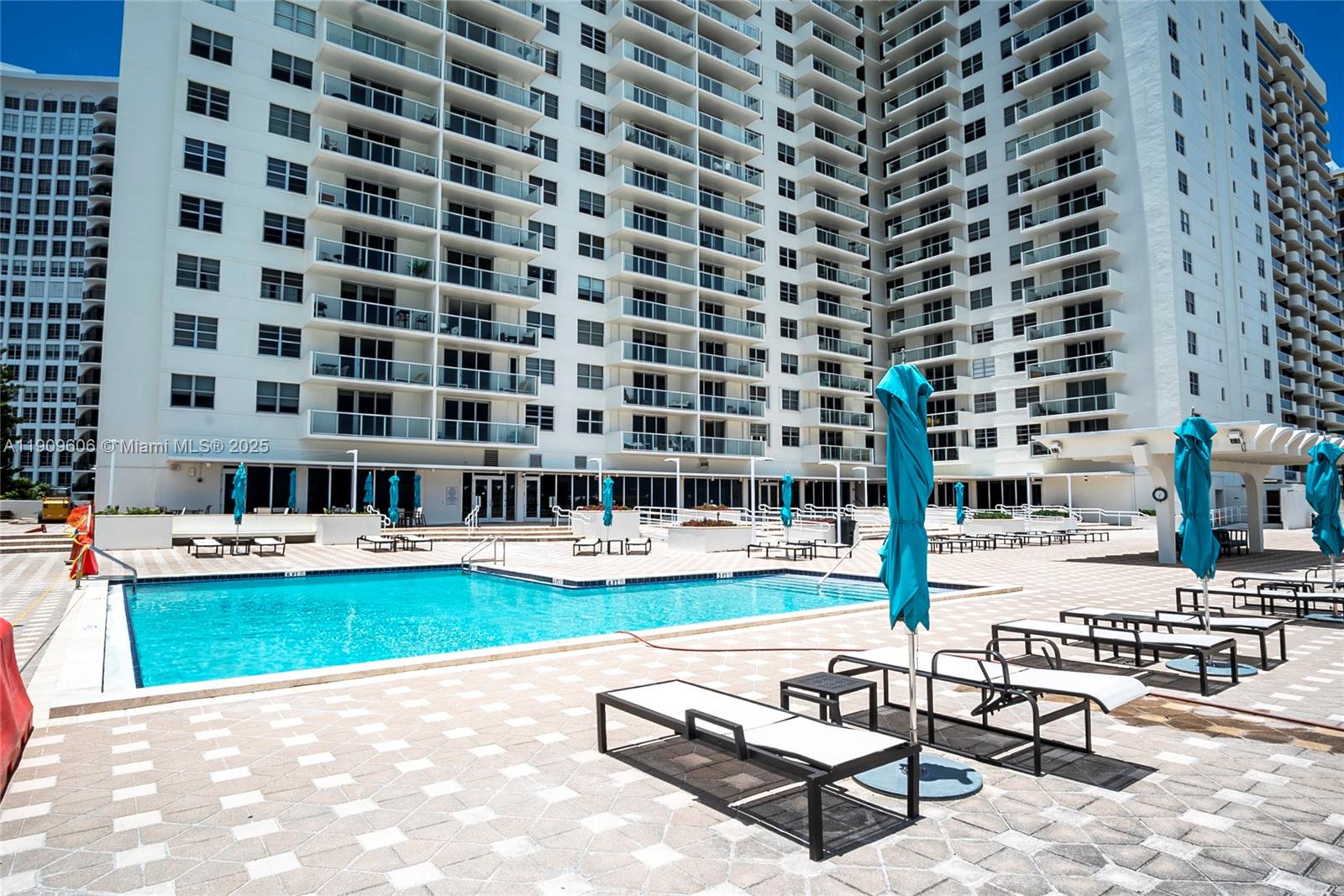 ARLEN BEACH CONDO - Residential Lease