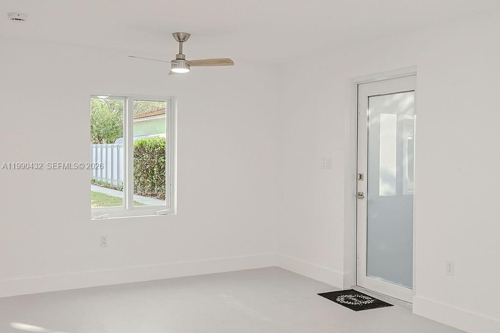 COUNTRY CLUB ESTATES SEC - Residential