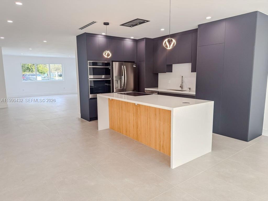 COUNTRY CLUB ESTATES SEC - Residential