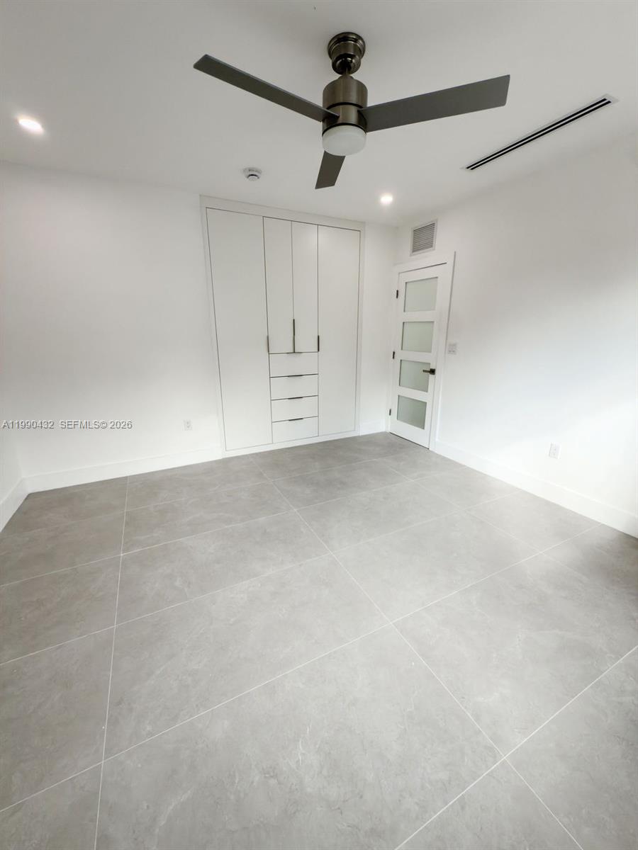 COUNTRY CLUB ESTATES SEC - Residential