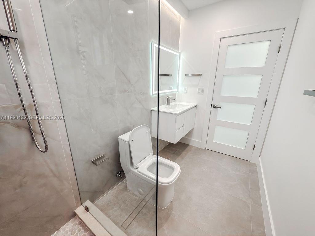 COUNTRY CLUB ESTATES SEC - Residential