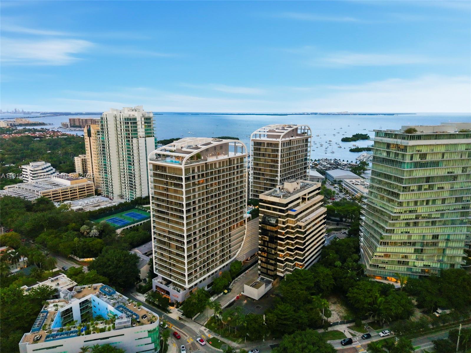 MR C RESIDENCES - Residential