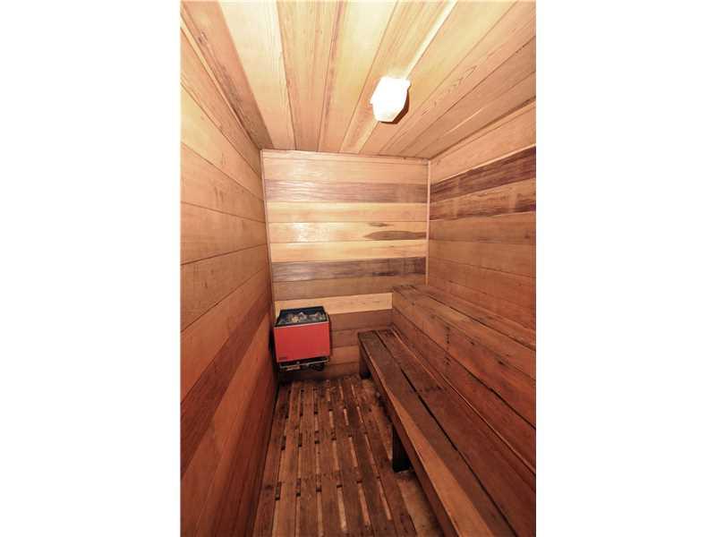 GREENGLADES CONDO 7 - Residential Lease