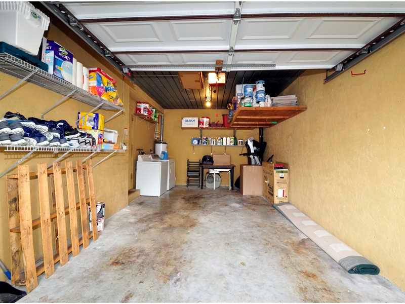 GREENGLADES CONDO 7 - Residential Lease