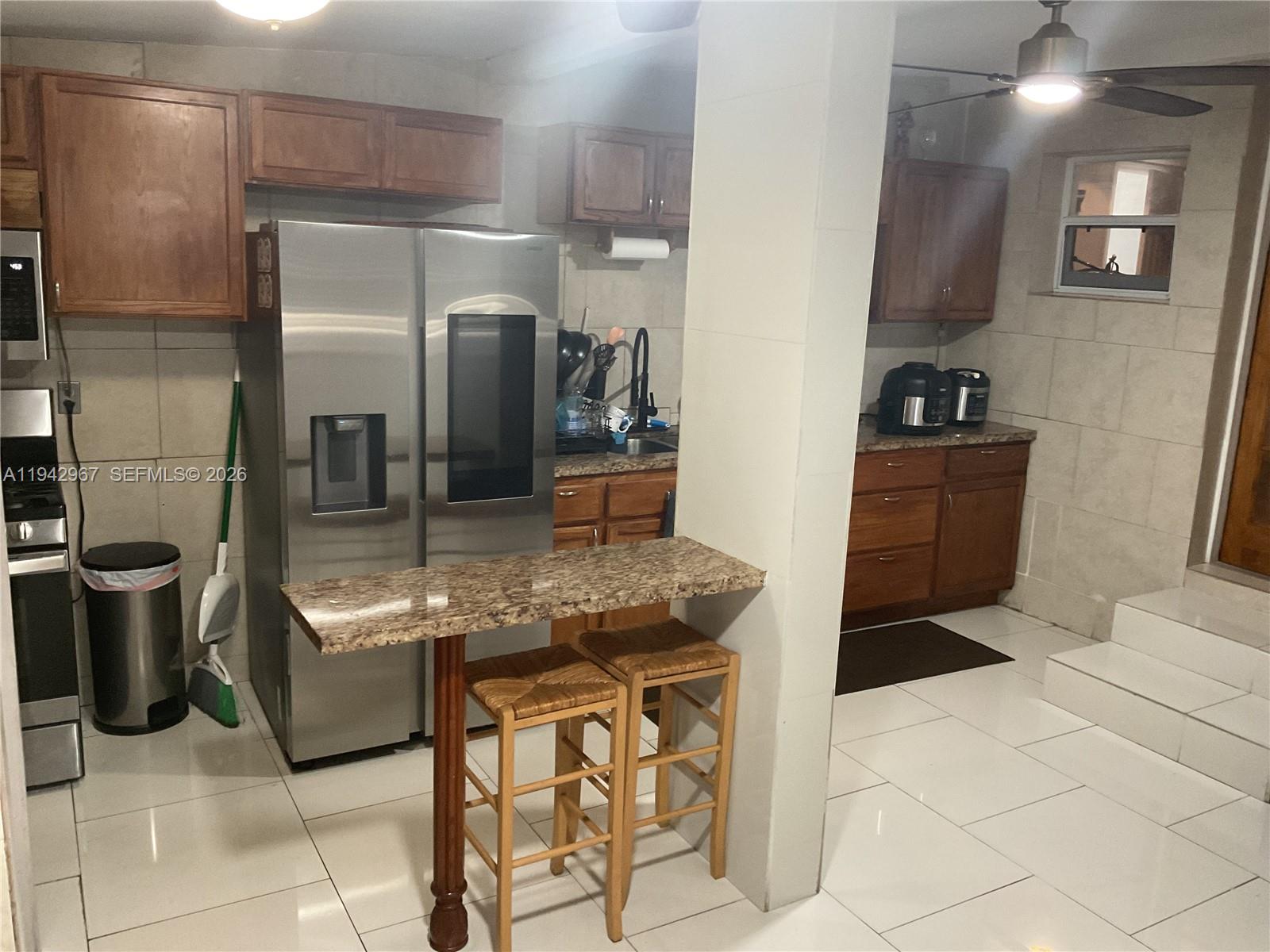 PARA VILLA HEIGHTS - Residential