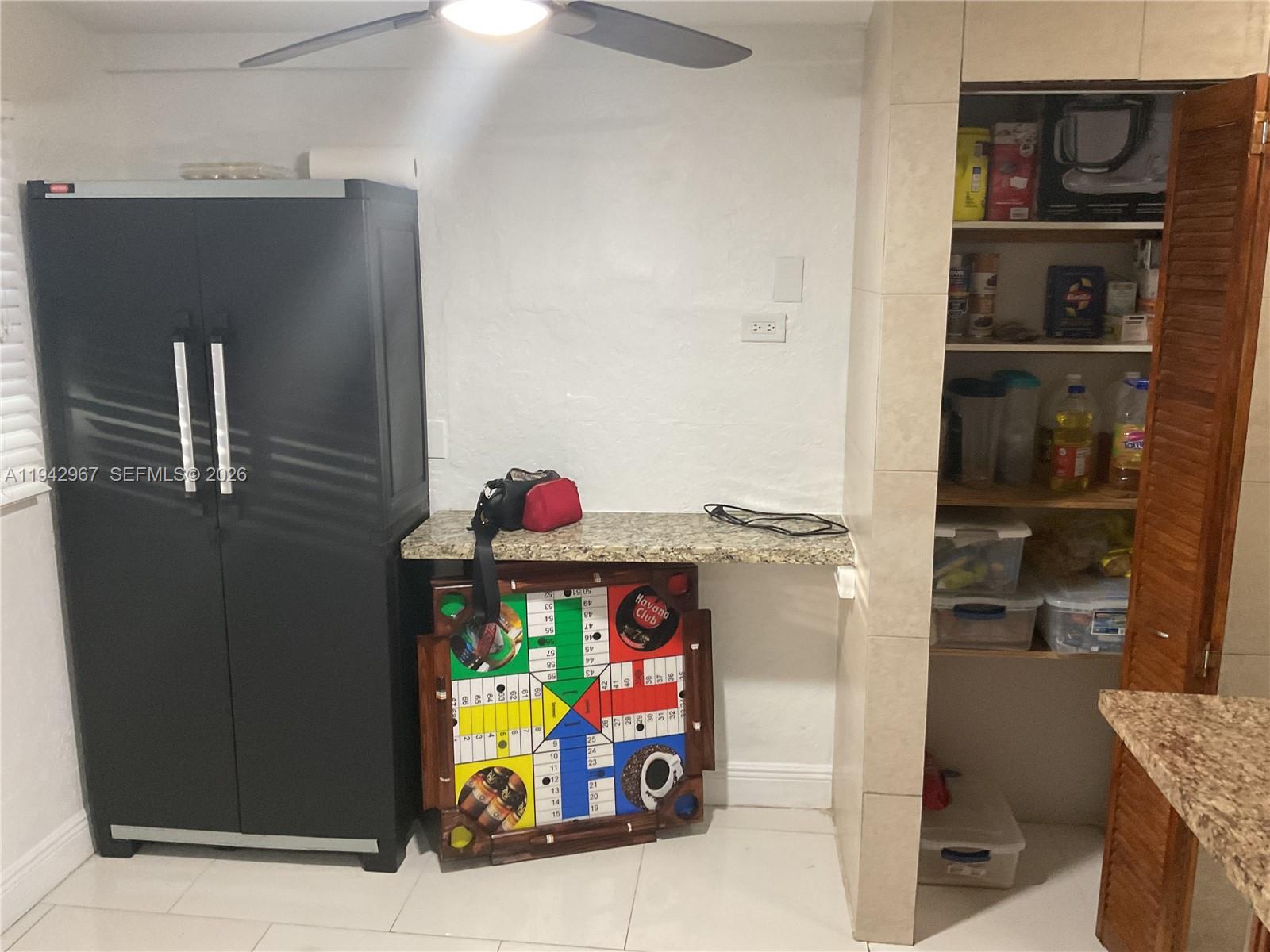 PARA VILLA HEIGHTS - Residential