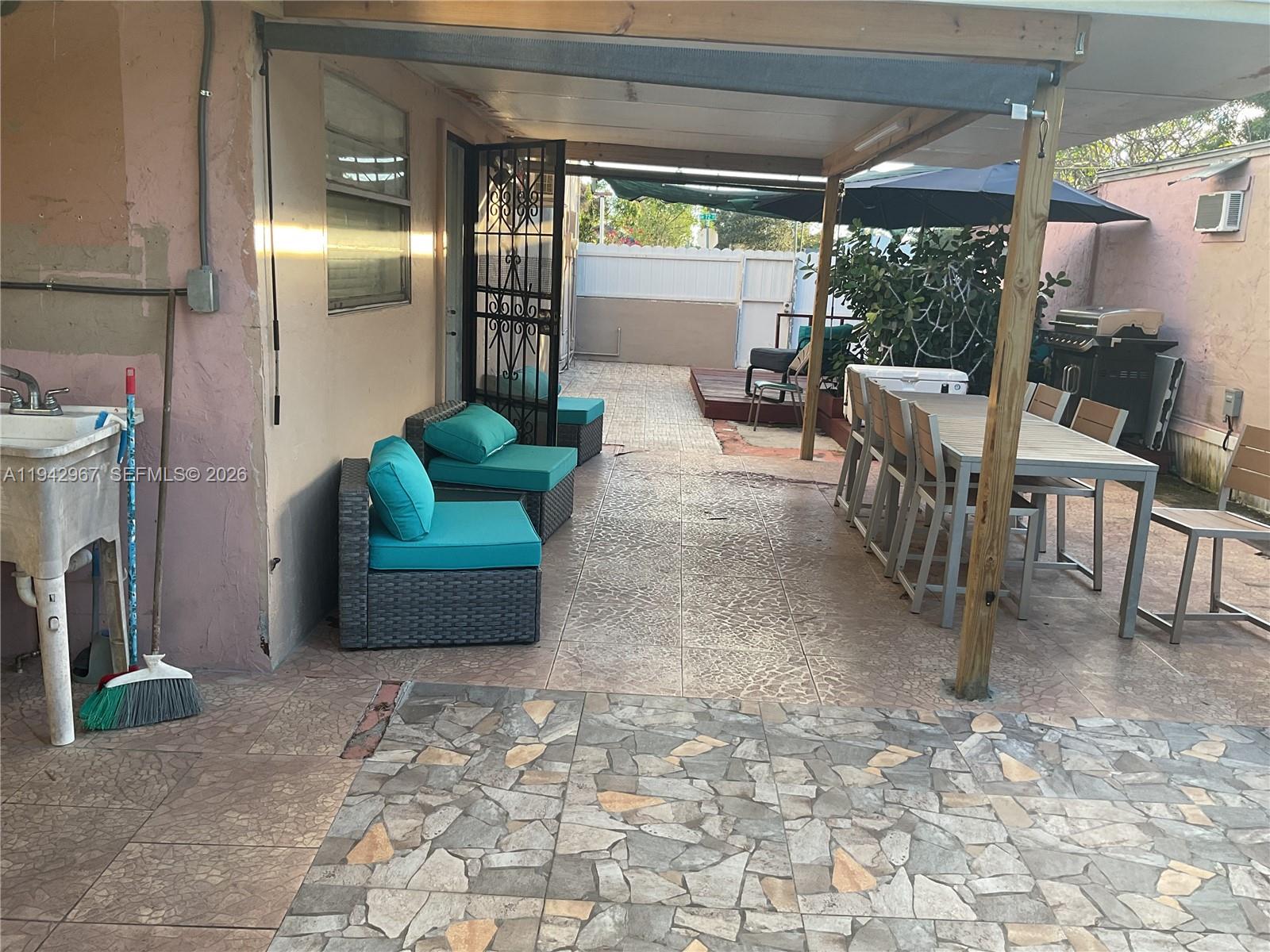 PARA VILLA HEIGHTS - Residential