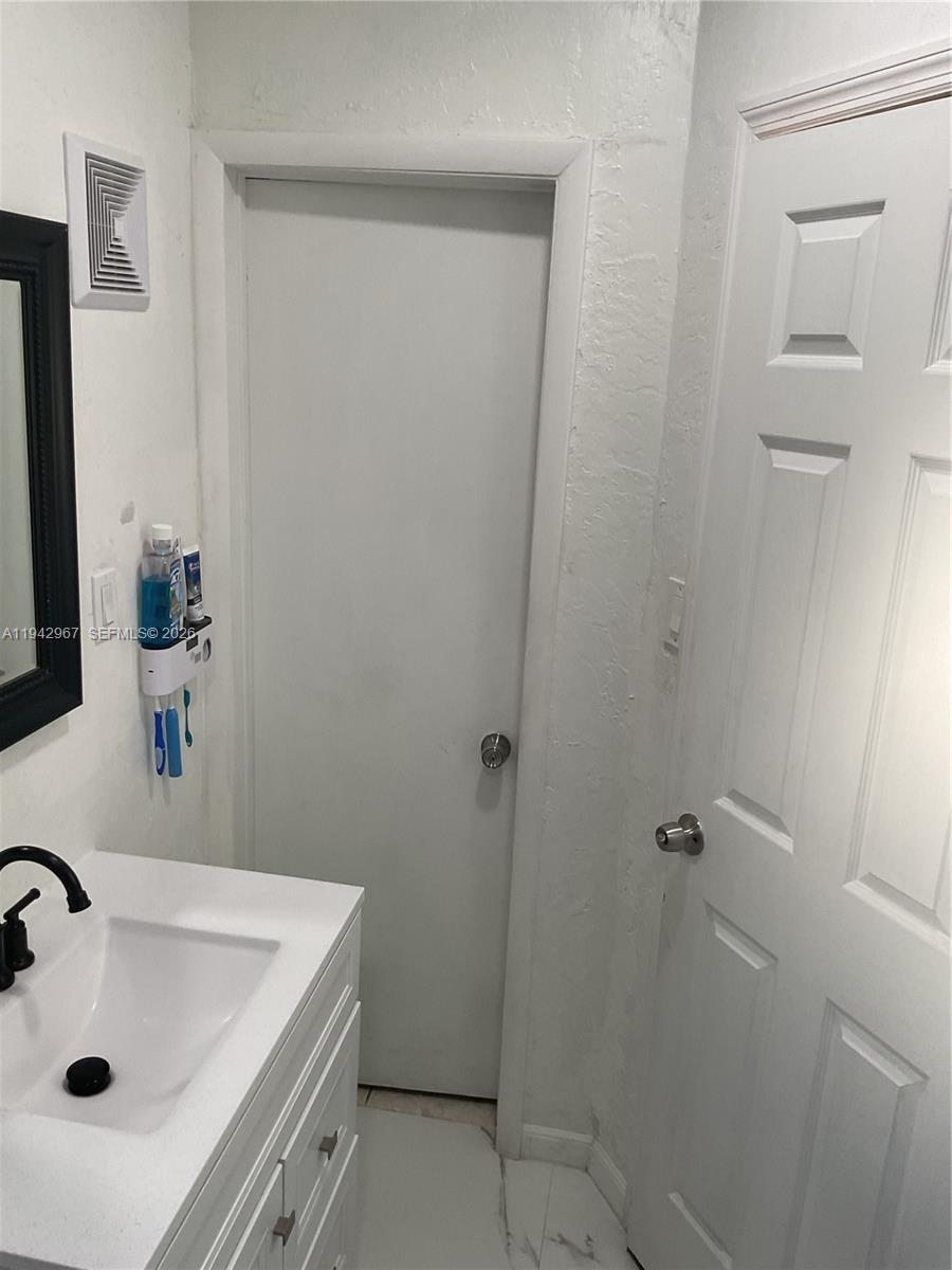 PARA VILLA HEIGHTS - Residential