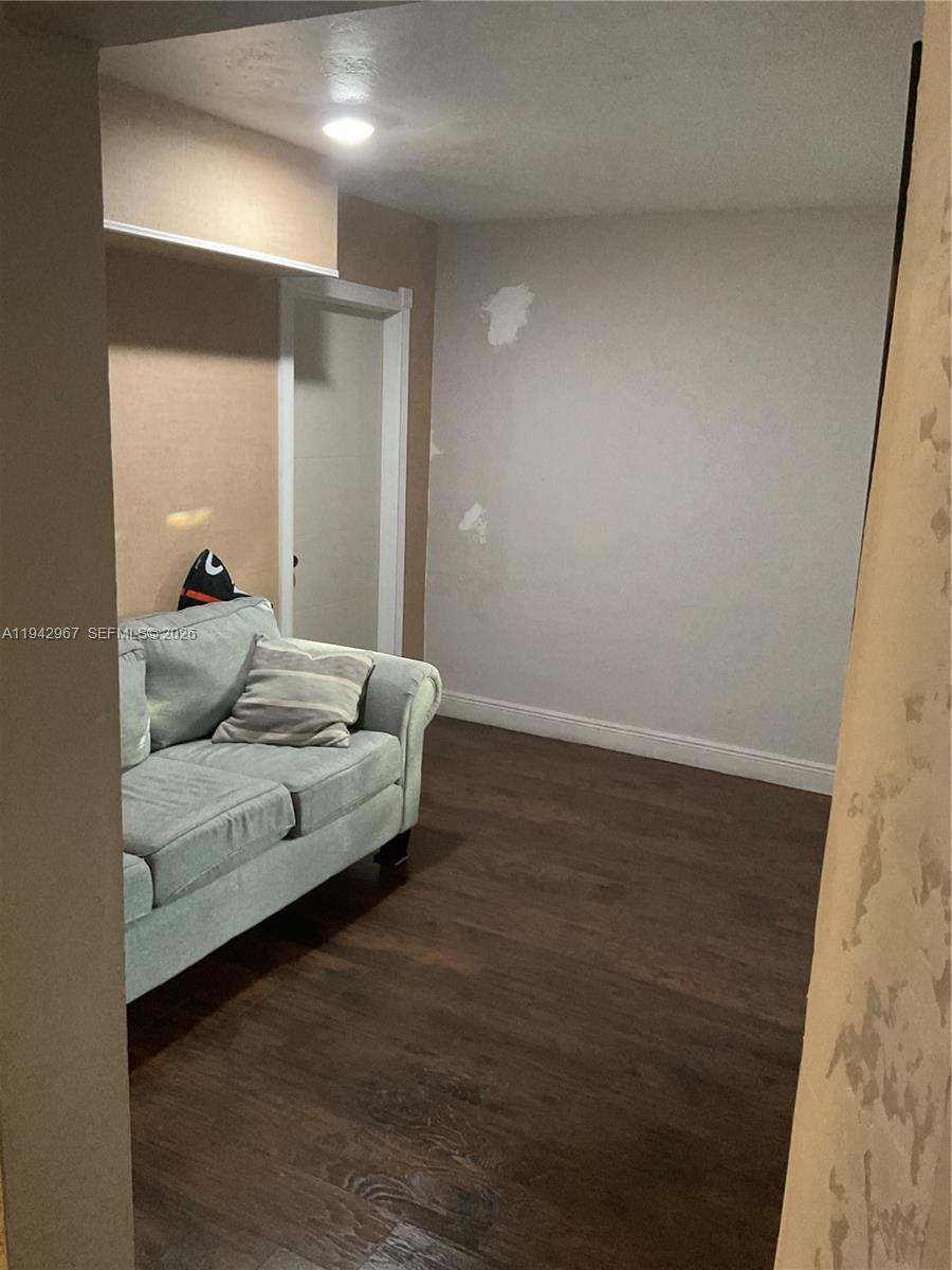 PARA VILLA HEIGHTS - Residential