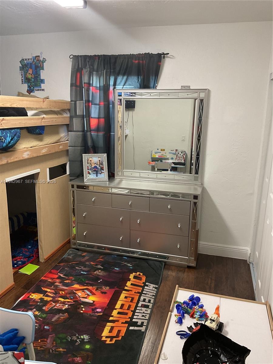 PARA VILLA HEIGHTS - Residential