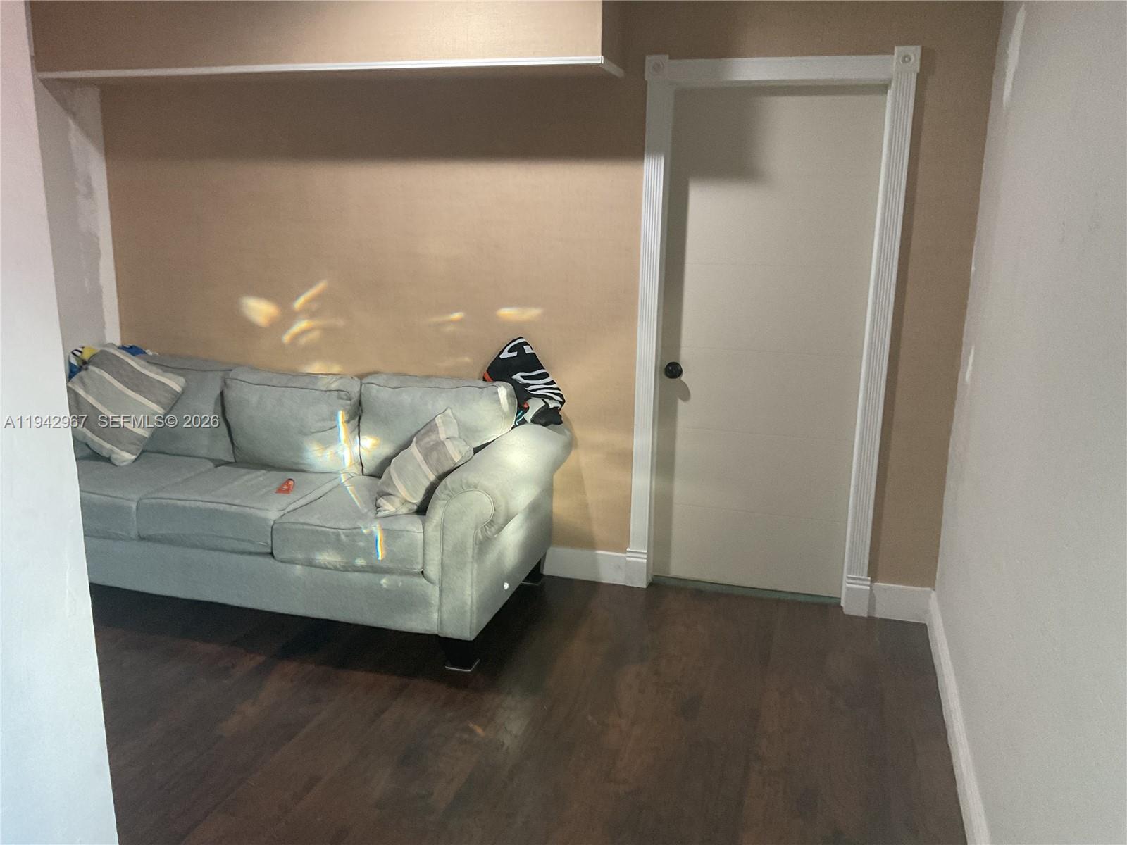 PARA VILLA HEIGHTS - Residential