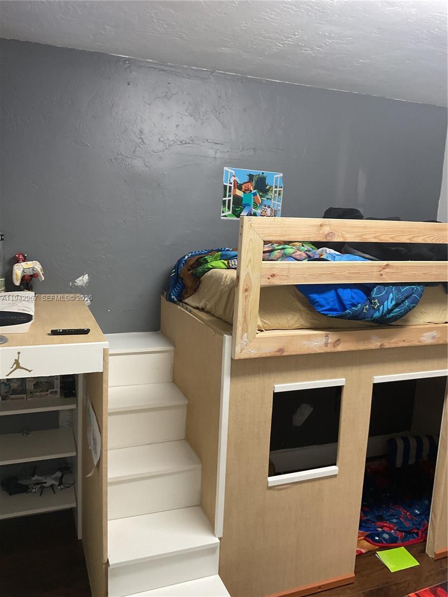 PARA VILLA HEIGHTS - Residential