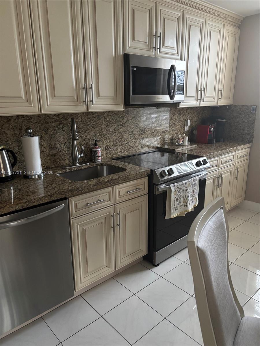 PRINCE GEORGE ARMS CONDO - Residential