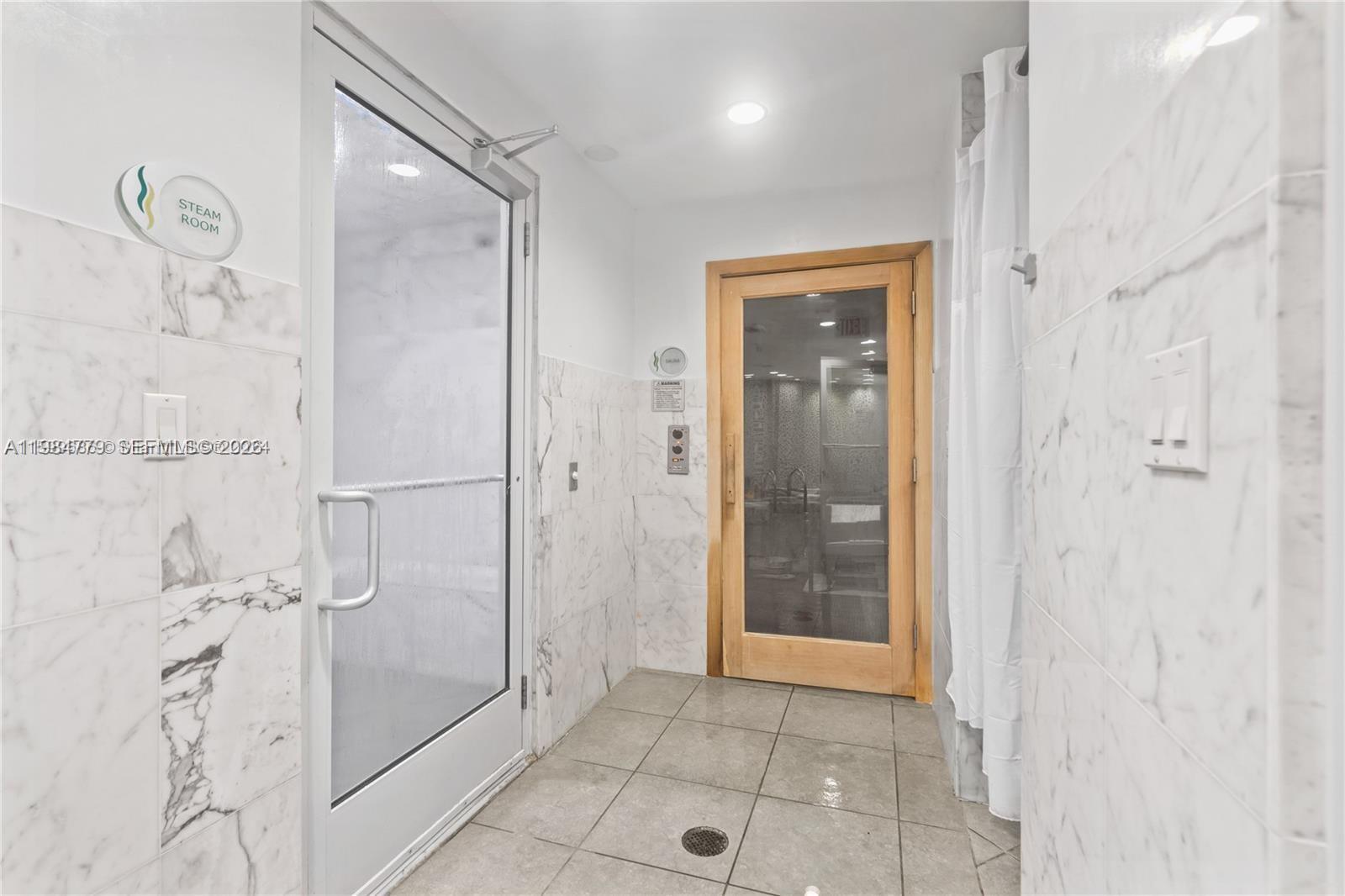 VIZCAYNE SOUTH CONDO - Residential