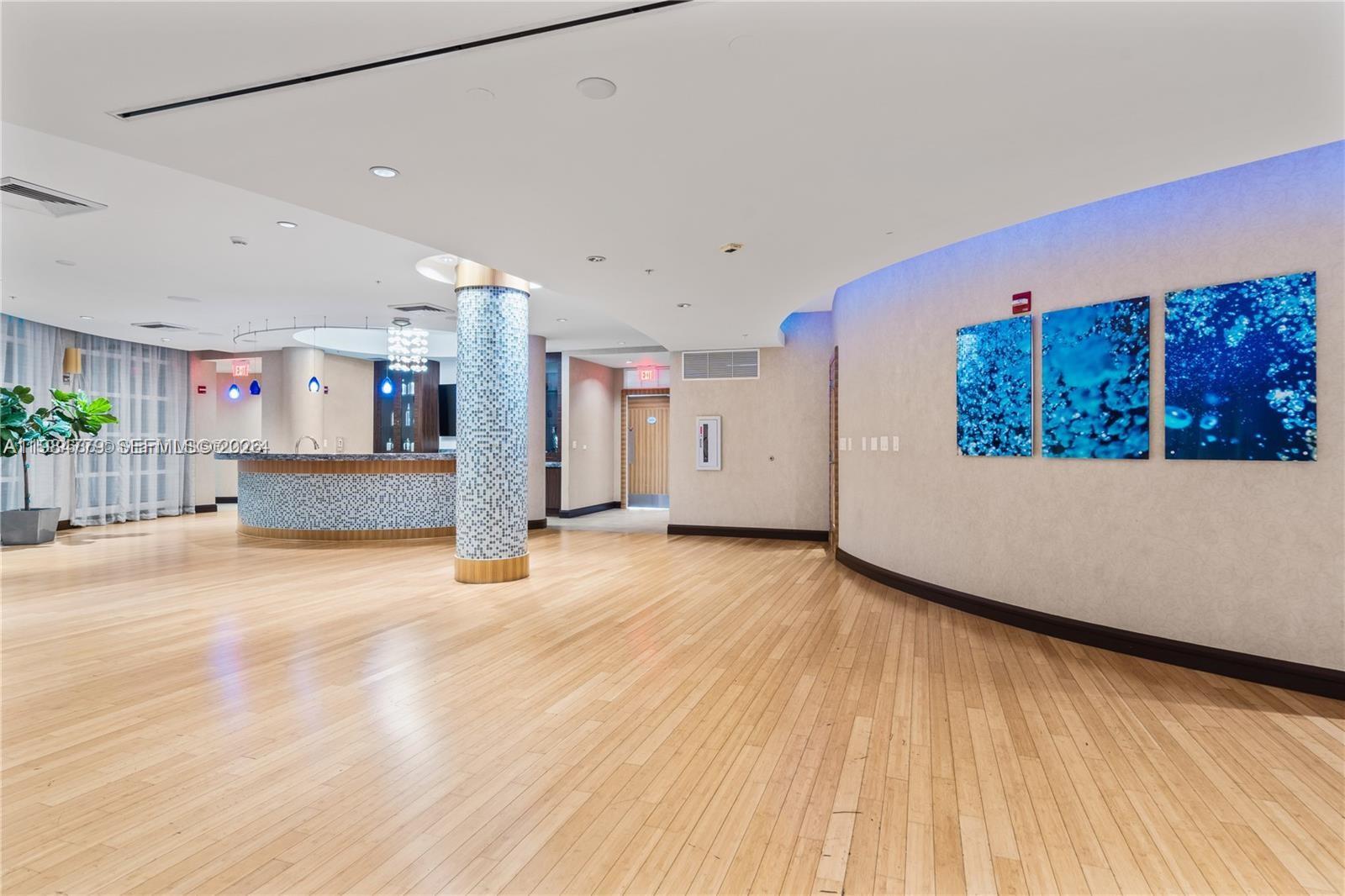 VIZCAYNE SOUTH CONDO - Residential