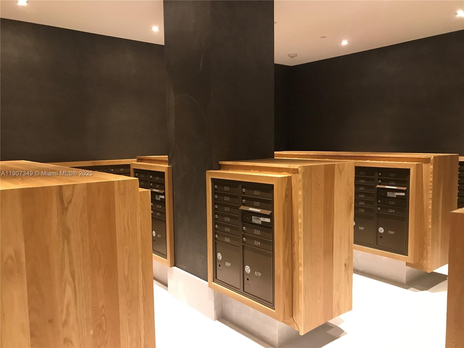 1010 BRICKELL CONDO - Residential Lease