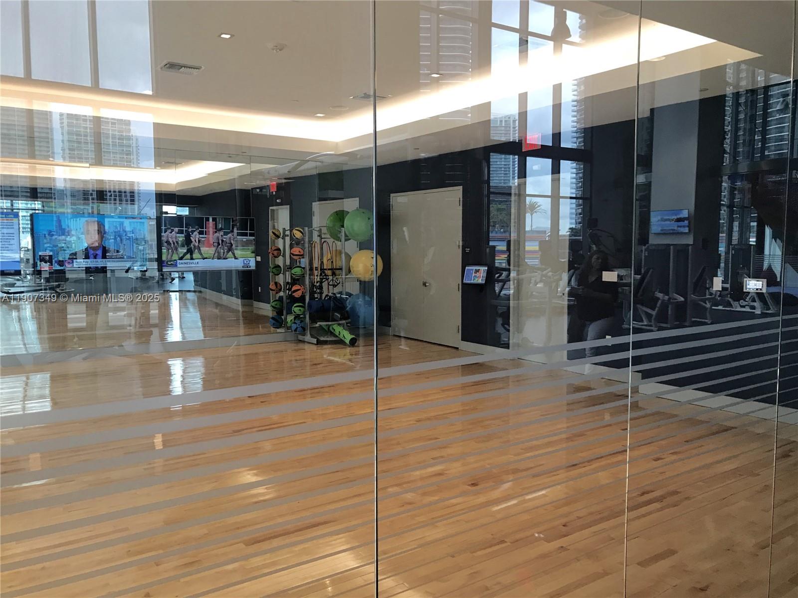 1010 BRICKELL CONDO - Residential Lease