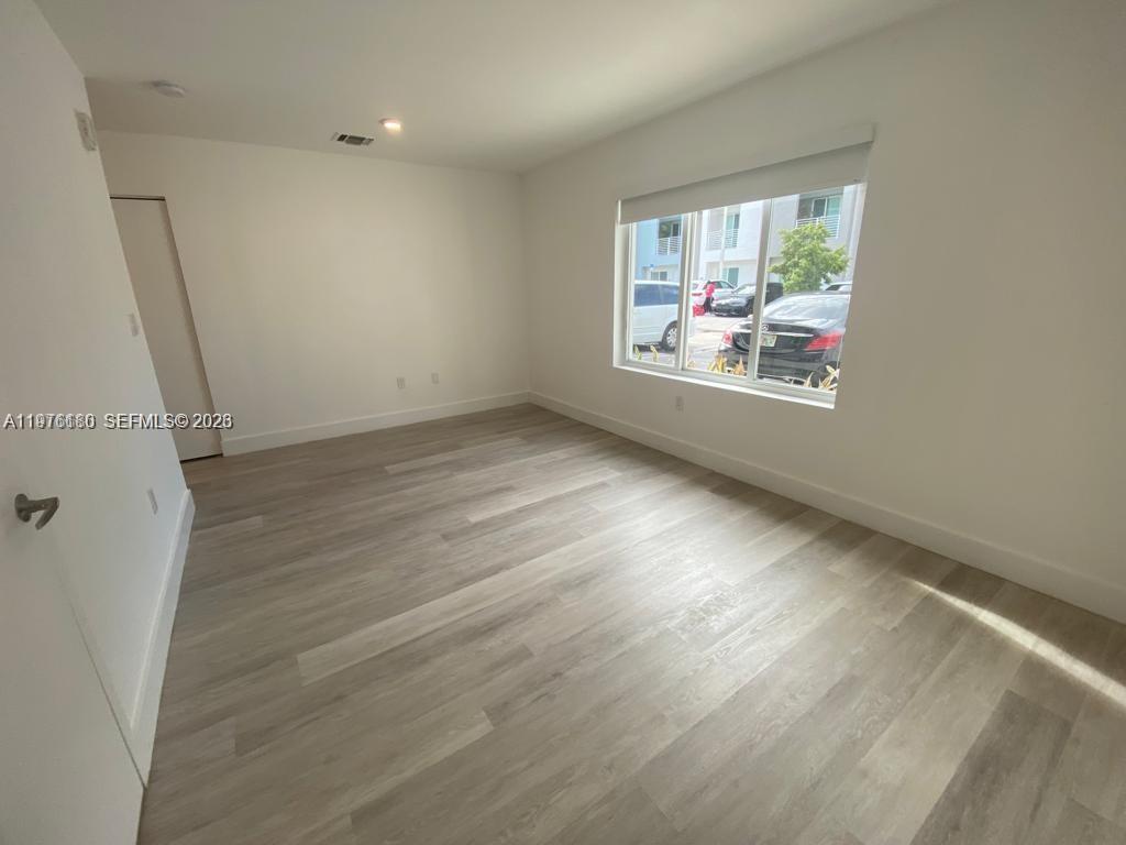 RIVERWOOD - Residential Lease