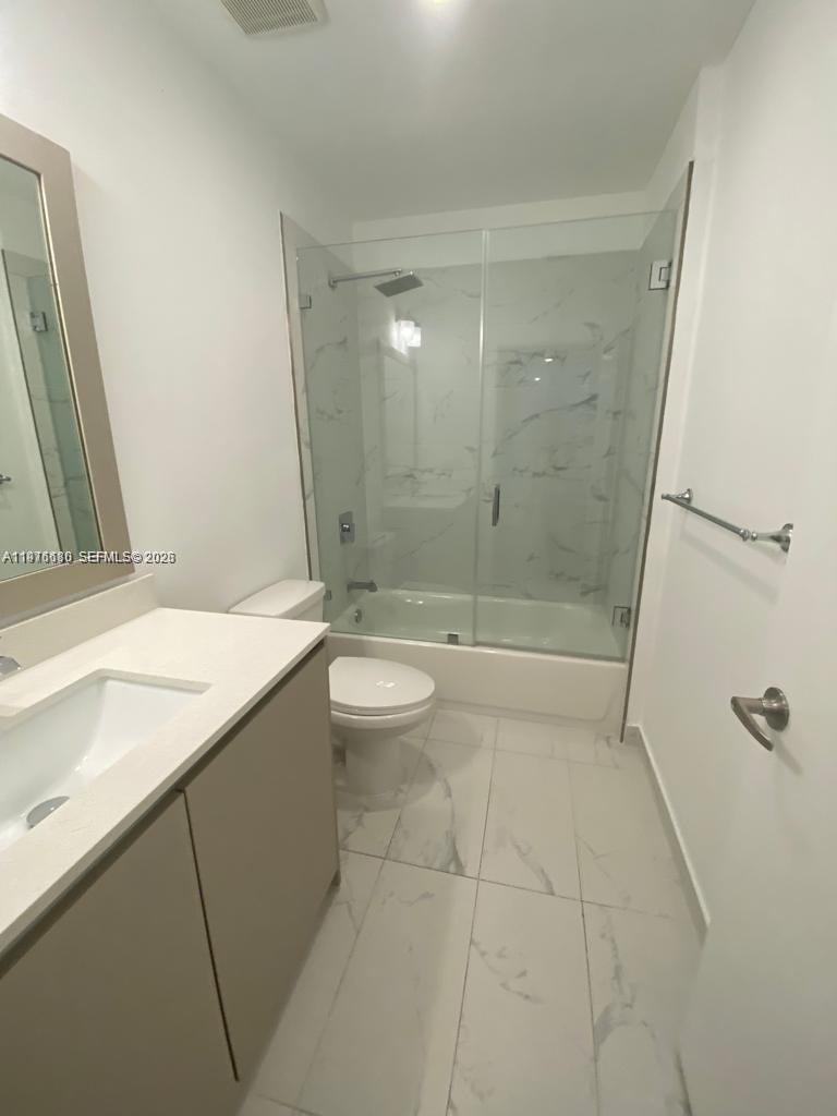 RIVERWOOD - Residential Lease