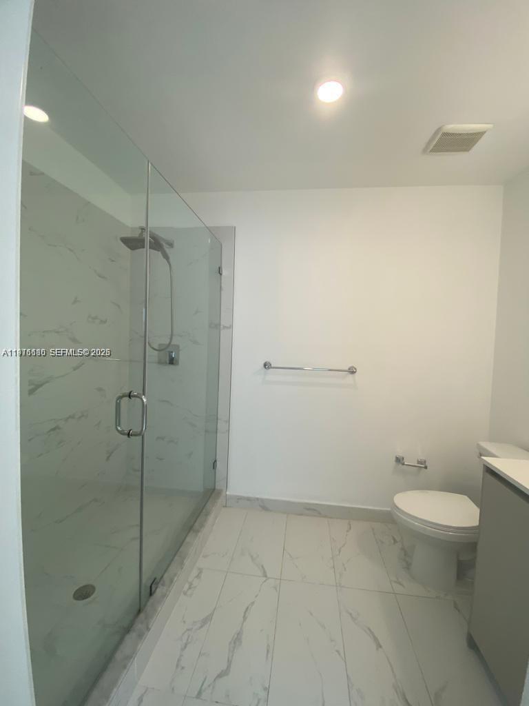 RIVERWOOD - Residential Lease