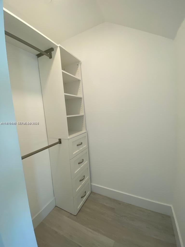 RIVERWOOD - Residential Lease