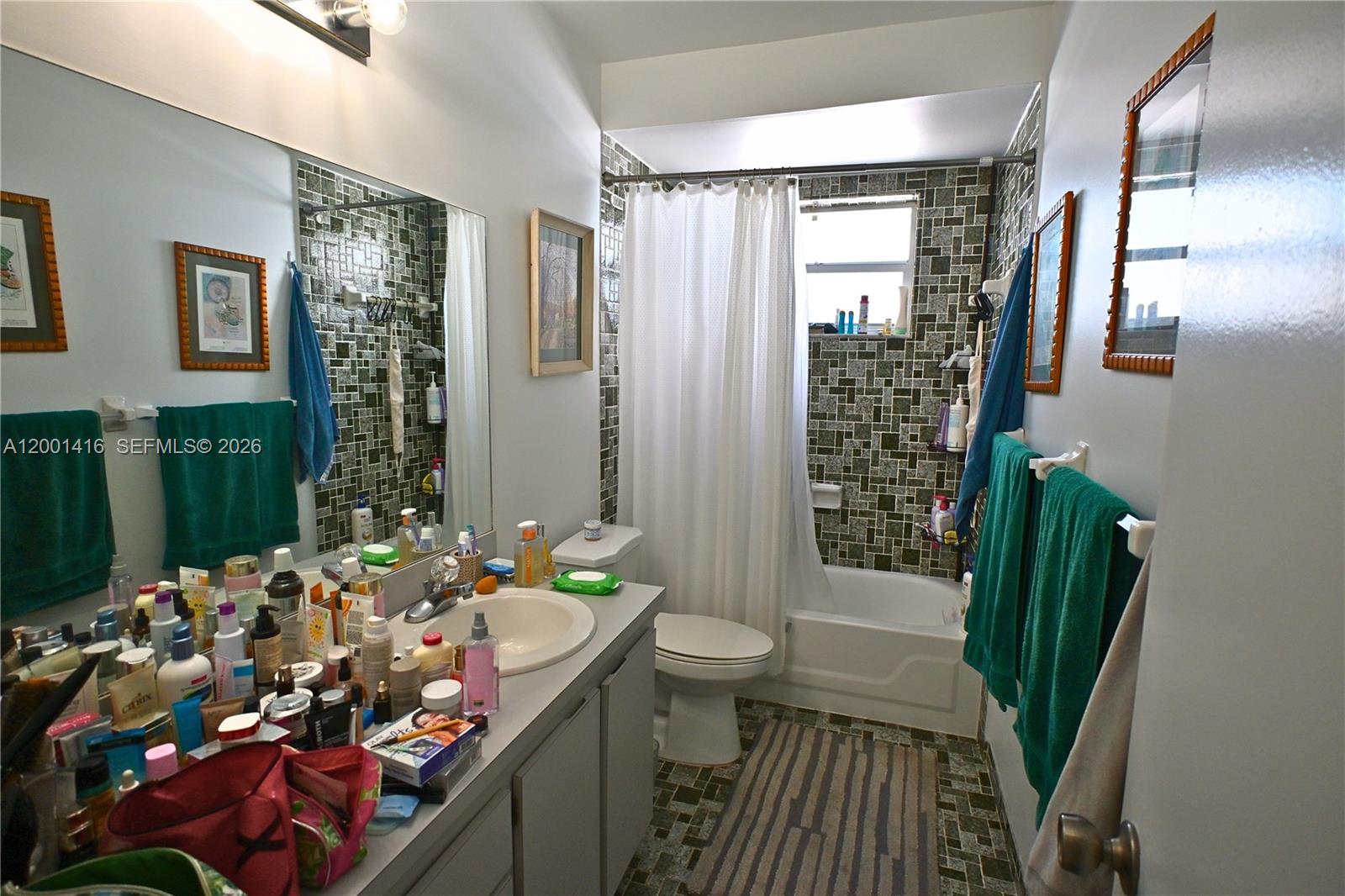 CARAVEL COUNTRY - Residential