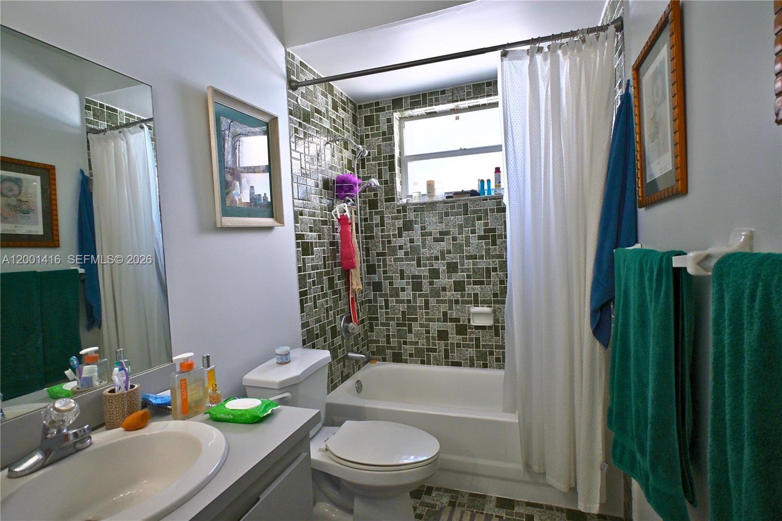 CARAVEL COUNTRY - Residential