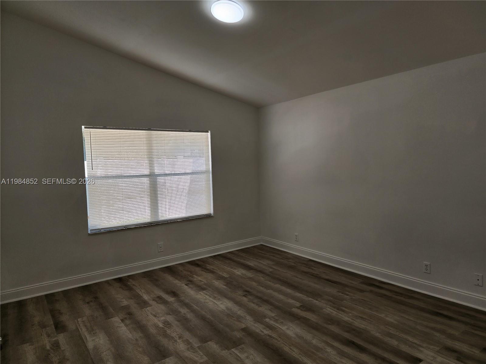 HILLSBORO COUNTRY CLUB - Residential