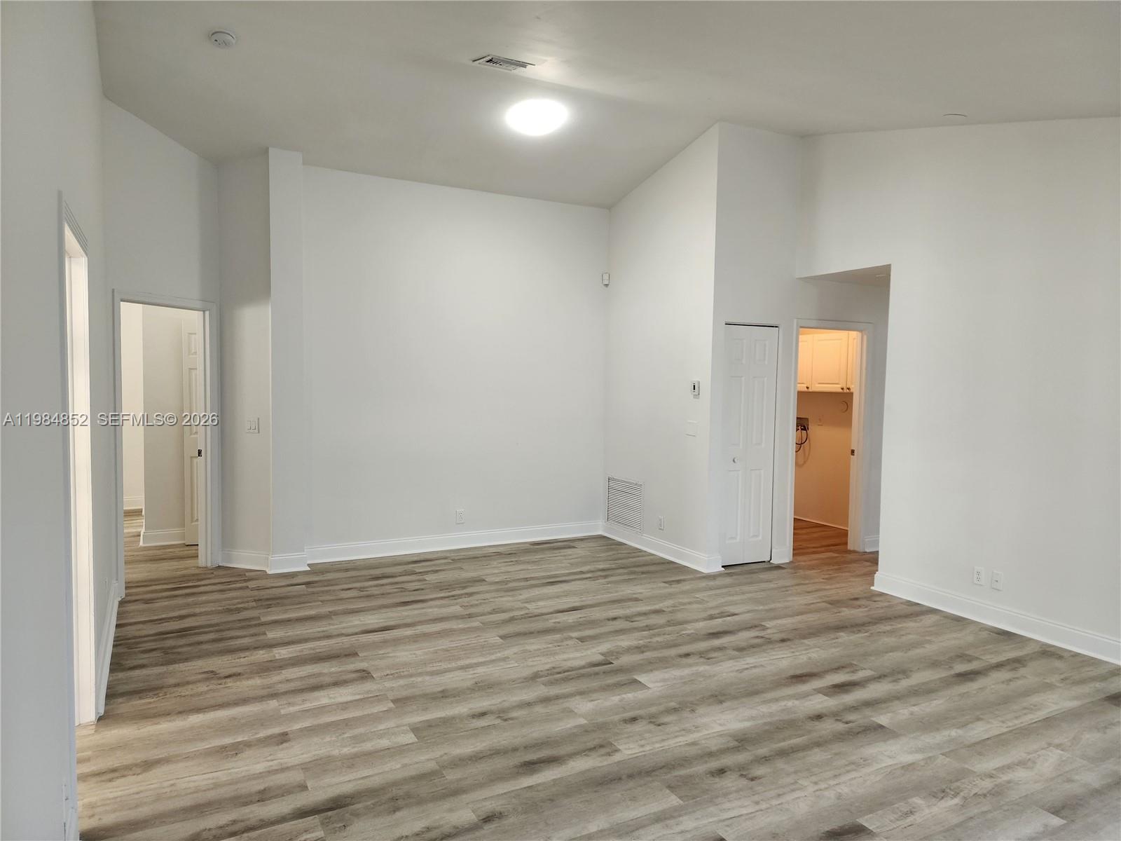 HILLSBORO COUNTRY CLUB - Residential