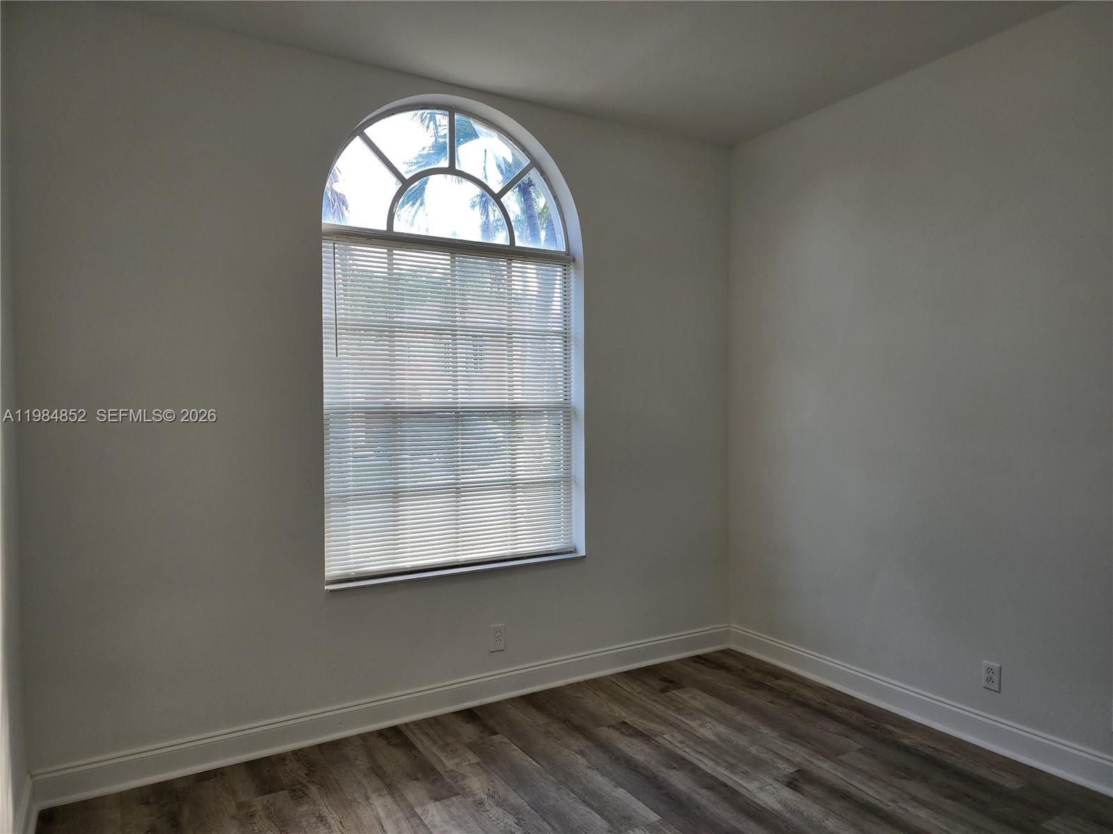 HILLSBORO COUNTRY CLUB - Residential