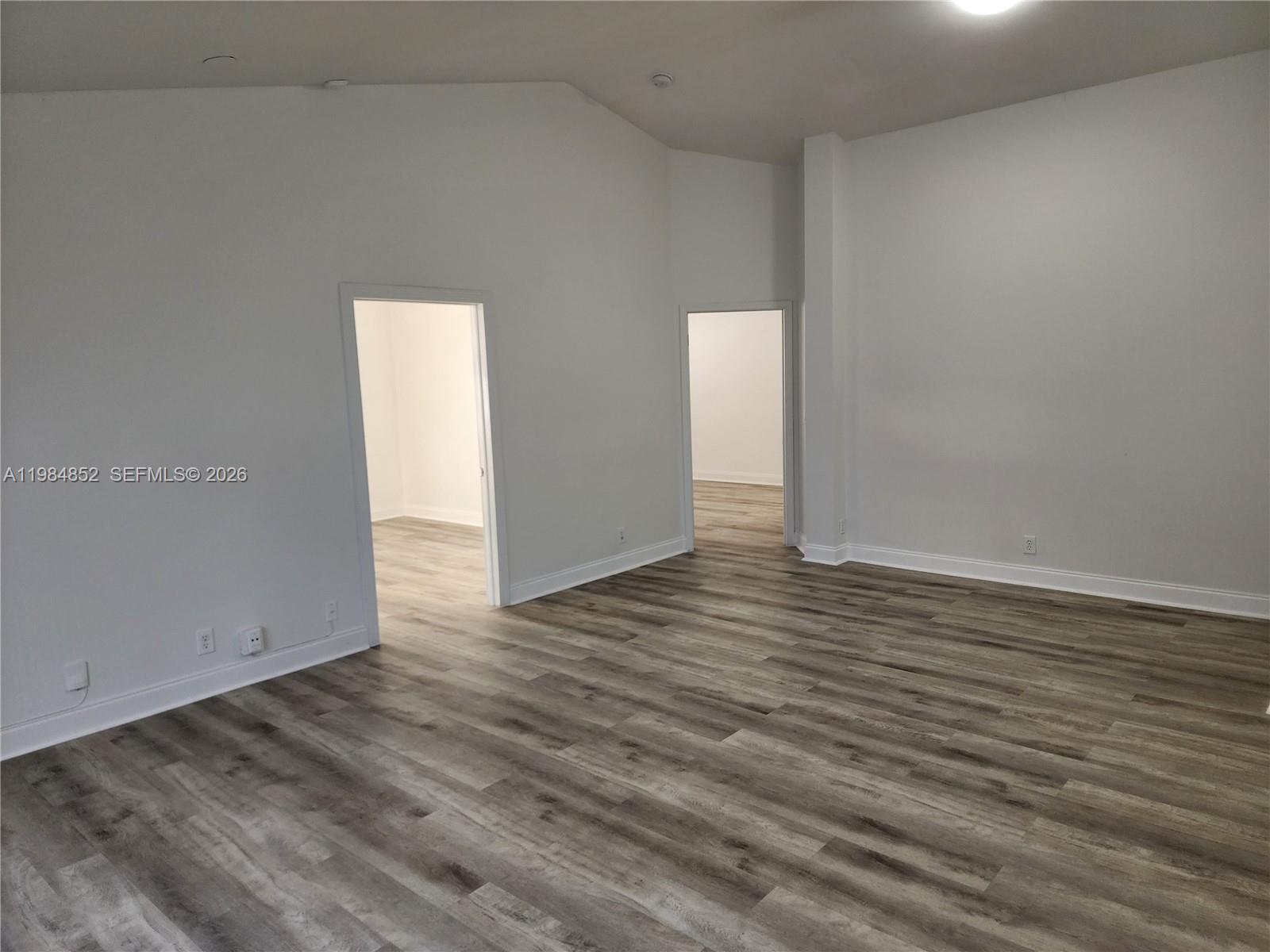 HILLSBORO COUNTRY CLUB - Residential