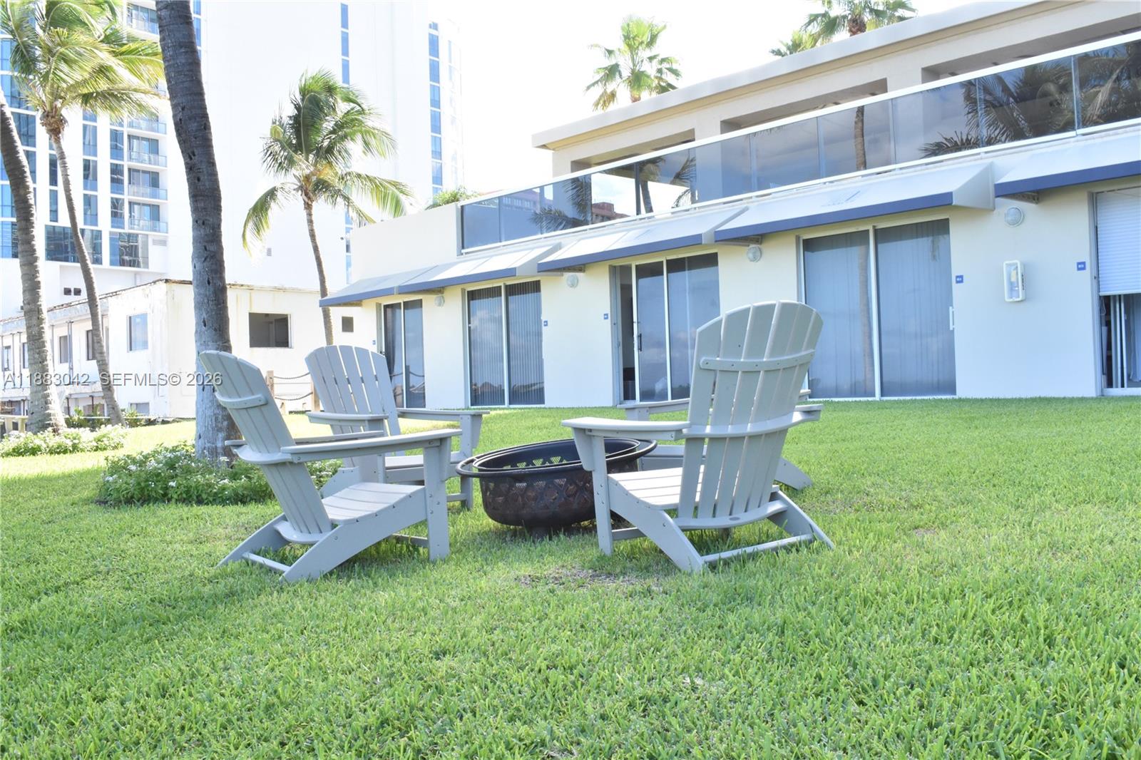 THE PINNACLE CONDO - Residential