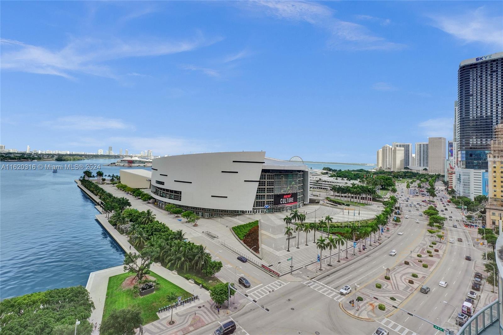 MARINABLUE CONDO - Residential