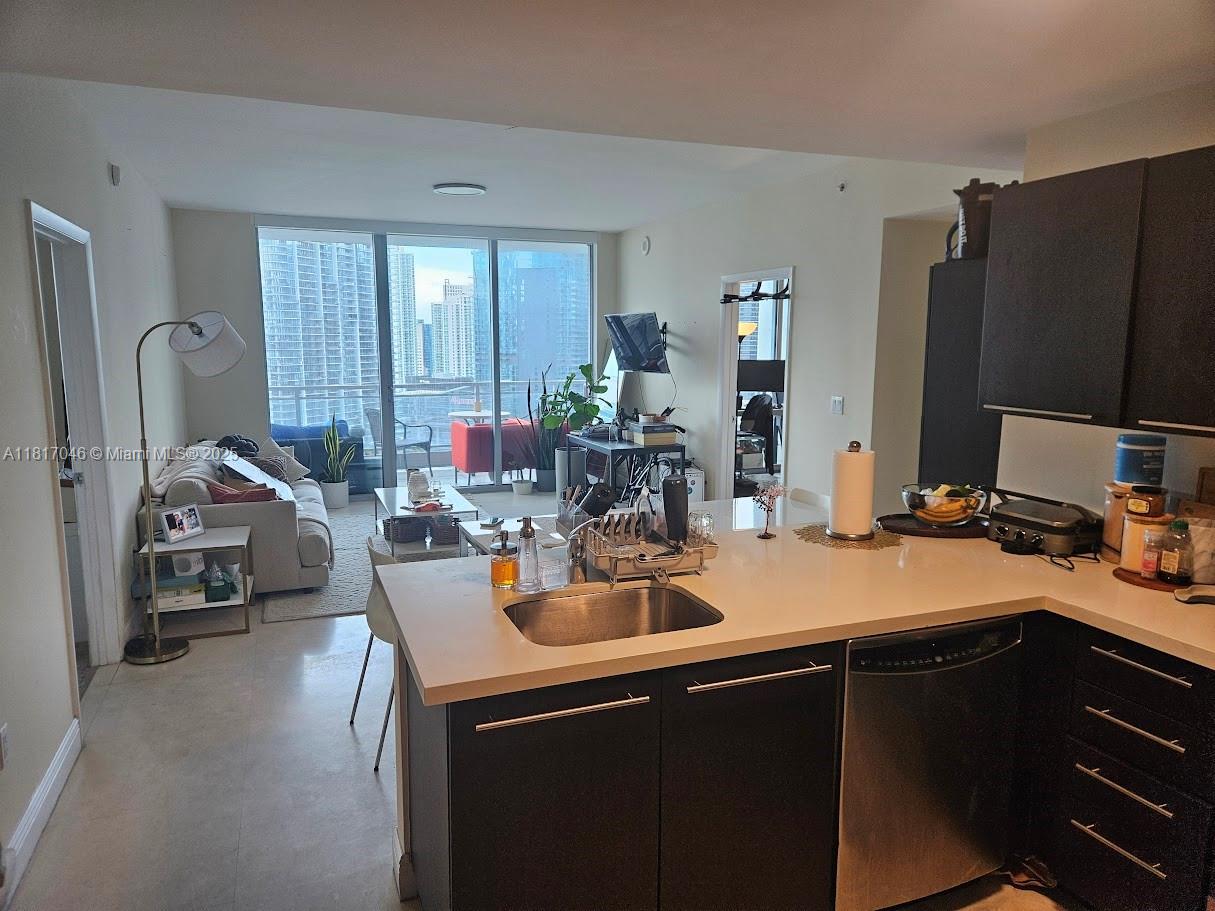 Property for Sale at 90 Sw 3rd St 3301, Miami, Broward County, Florida - Bedrooms: 2 
Bathrooms: 2  - $595,000