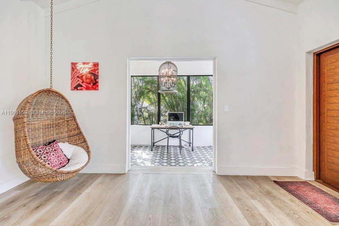 MIAMI SHORES SEC 5 - Residential