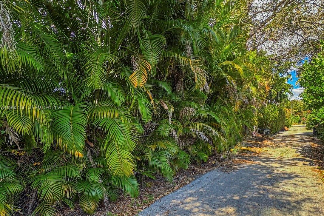 MIAMI SHORES SEC 5 - Residential