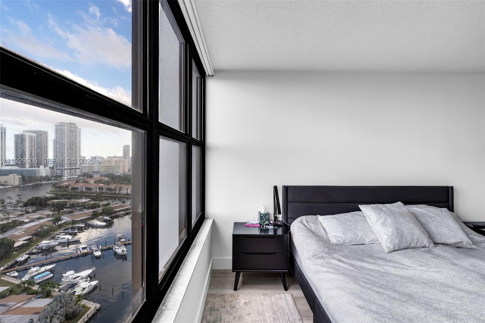 OLYMPUS CONDO PHASE - Residential