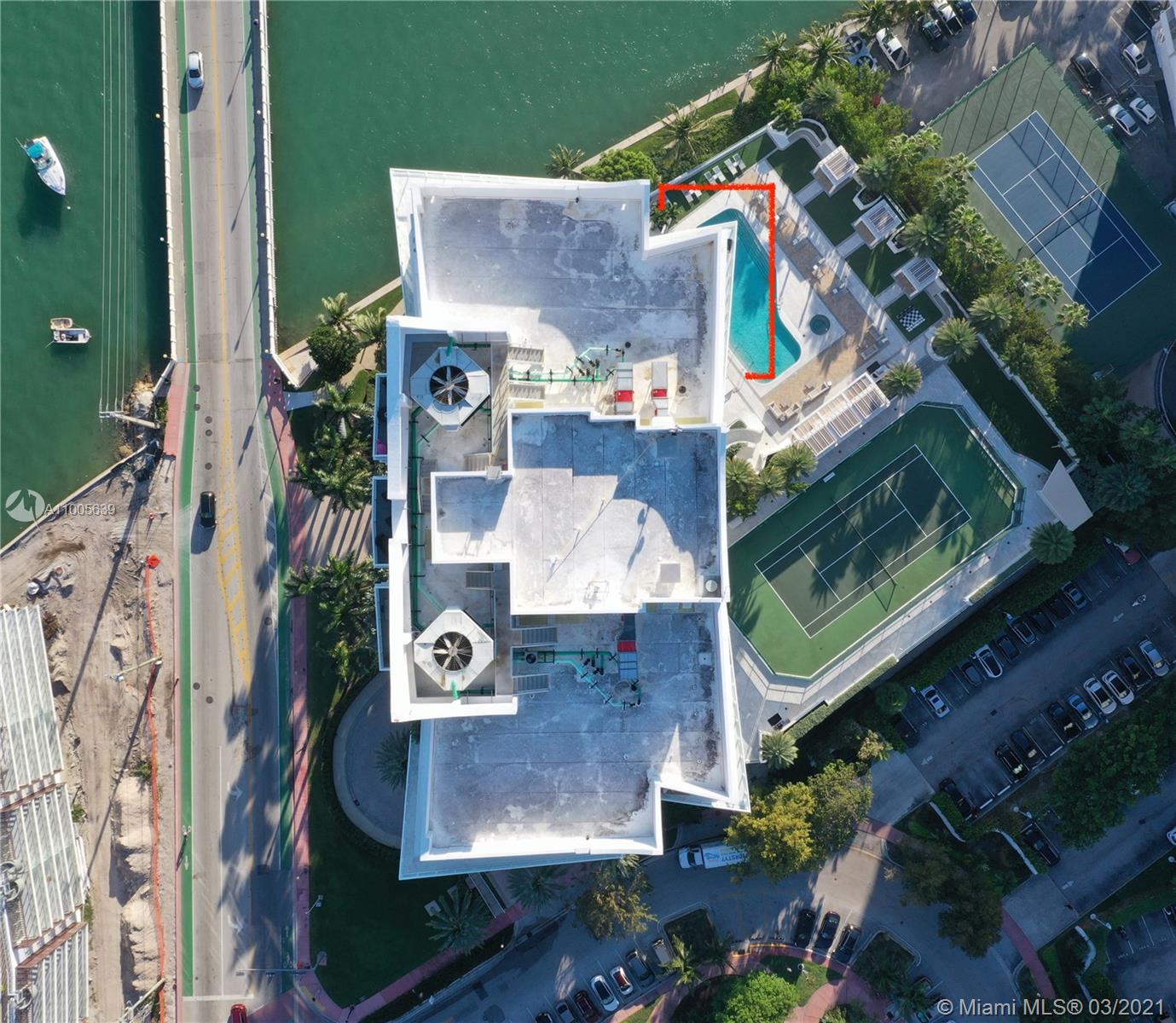 THE GRAND VENETIAN CONDO - Residential