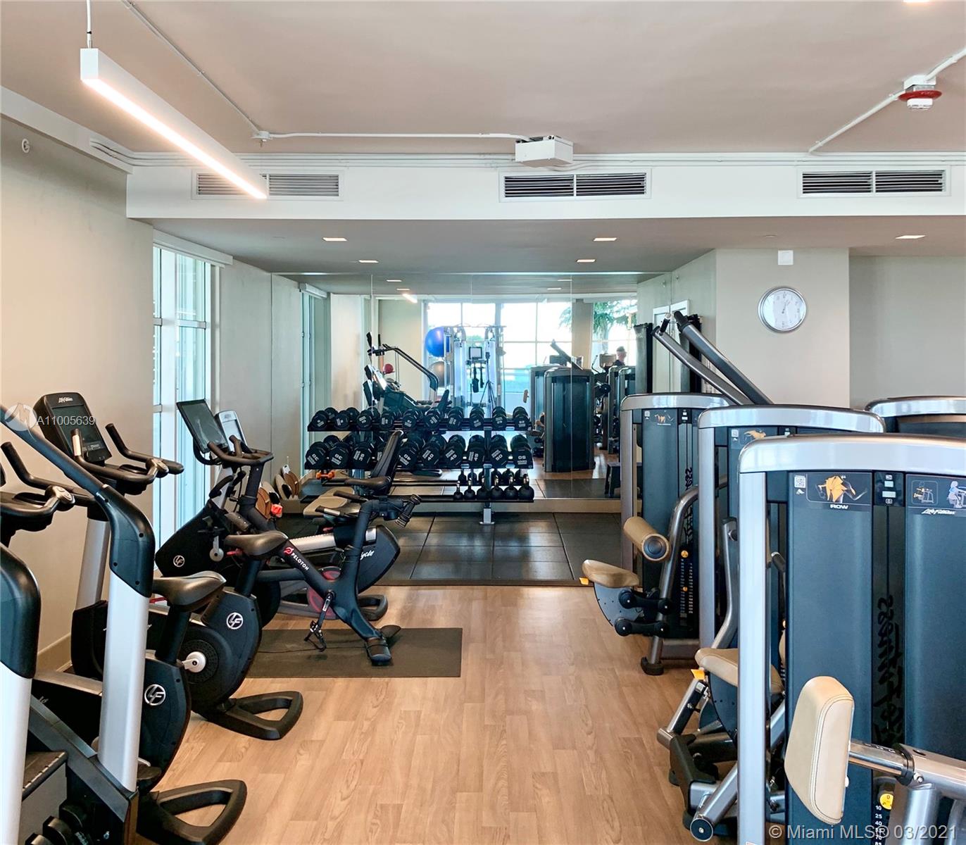THE GRAND VENETIAN CONDO - Residential