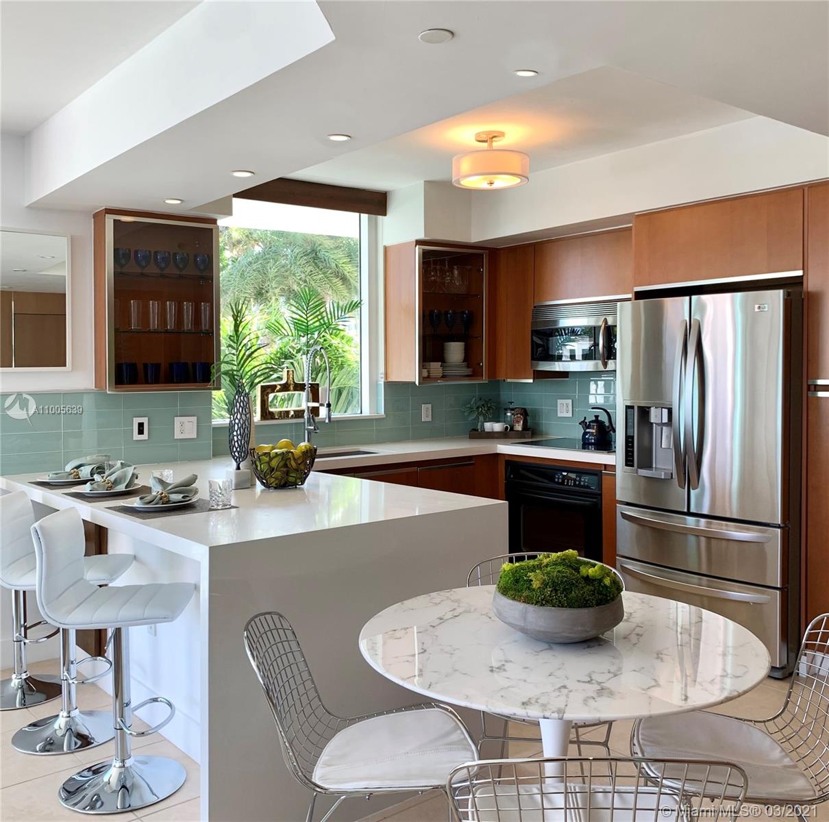 THE GRAND VENETIAN CONDO - Residential