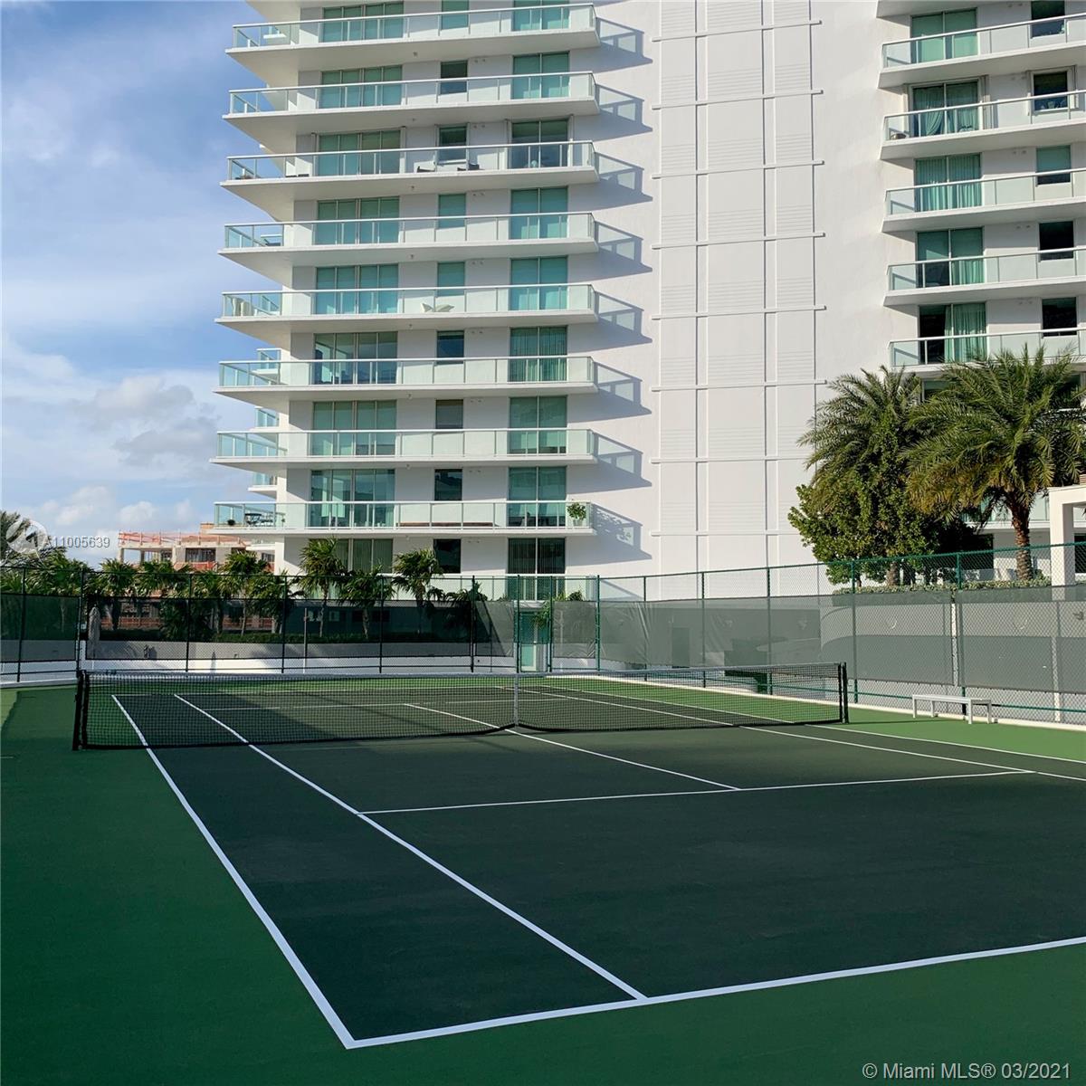THE GRAND VENETIAN CONDO - Residential